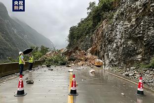 苏群谈西卡潜在交易：猛龙会要首轮签和能打的年轻人 或将拖一阵